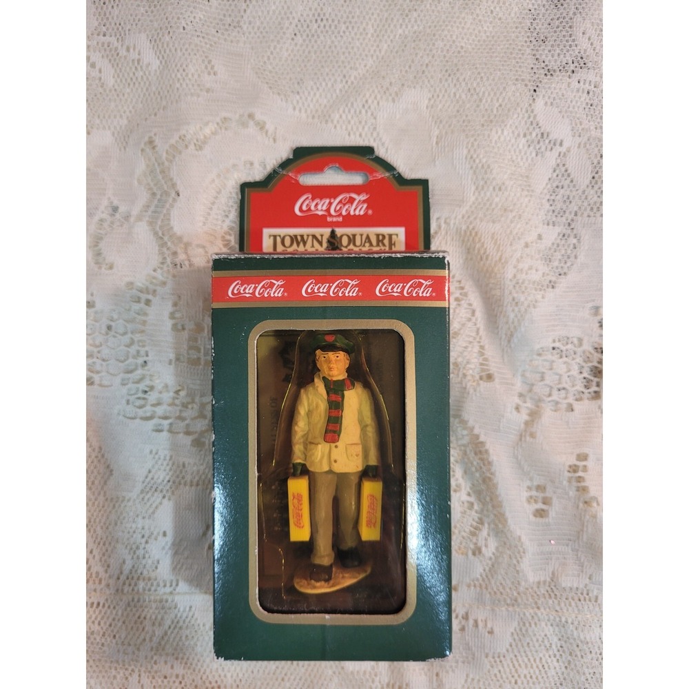 Coca Cola Town Square Stocking up Delivery Man 7980 1992 Collectibles Figurine